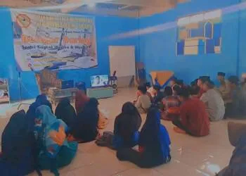 Nobar Film Perjuangan, Tahlil Untuk Para Pahlawan & Lomba Pekik Takbir Merdeka Ramaikan Hari Pahlawan Di Pesantren