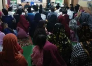 Sambut Harlah NU ke-95, Santri Ponpes Darul Falah Cimanggu Rutinkan Baca Istighosah Kubro Sebelum Subuh
