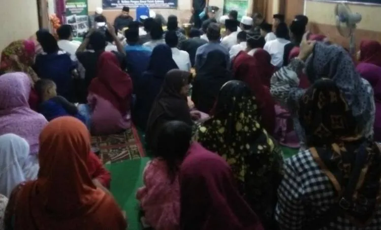 Sambut Harlah NU ke-95, Santri Ponpes Darul Falah Cimanggu Rutinkan Baca Istighosah Kubro Sebelum Subuh