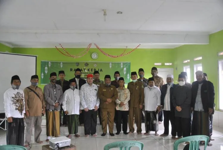 Ketua FPP Jawa Barat Dr KH Edi Komarudin Apresiasi Keberhasilan Jabar Punya Perda Pesantren