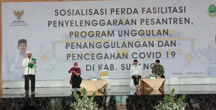 Wagub Jabar UU Ruzhanul Uluum Sosialisasikan Perda Pesantren di Subang dan Purwakarta
