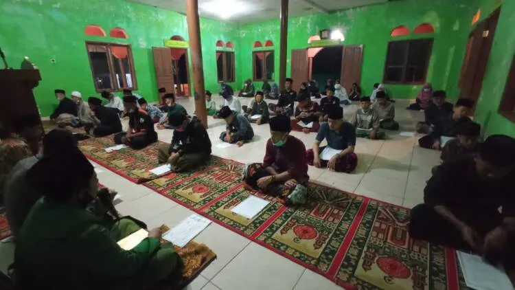 Ponpes Darul Falah Peringati Harlah NU ke-98 dengan Isthigosah Kubro
