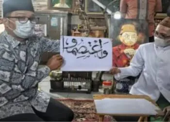 Gubernur Jabar Tinjau Potensi Ekonomi Dari Seni Kaligrafi di Pondok Pesantren