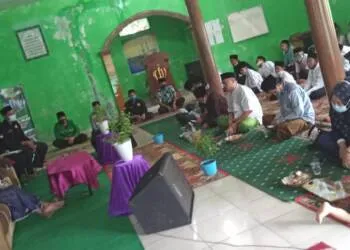 Santri & Ustadzah SMP NU Darul Falah Gelar Tahlil Akbar Doakan Korban Tragedi Wado SMP IT Muaawanah