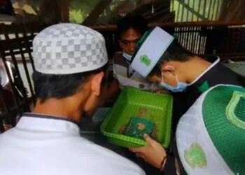 Keren, Santri di Kuningan Belajar Mengolah Sampah dengan Budidaya Maggot