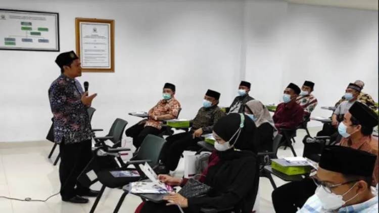 Universitas Nahdlatul Ulama Surabaya (UNUSA) Fasilitasi Pendidikan Santri di Jatim