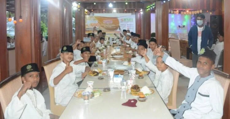 Awali Ramadhan dengan Berbagi Buka Puasa Bersama Santri Yatim dan Dhuafa
