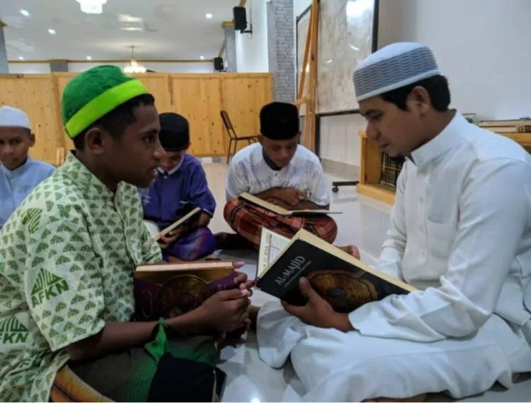 Keren, Santri nuu Waar Targetkan Khatam Al-Qur’an 4 Ribu Kali Selama Ramadhan
