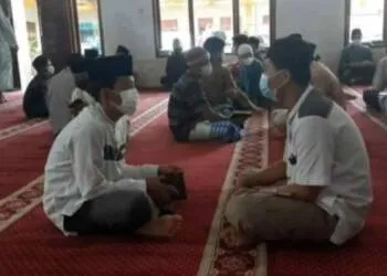 Santri di Tasikmalaya Saat Ramadhan, Tradisikan Wajib Hapal Al-Qur’an
