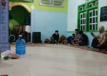 Ikuti Aturan Pemerintah, Warga Cijolang Karyabakti Tasikmalaya Gelar Takbiran di Mesjid Saja