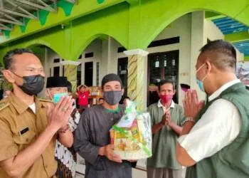 Program Jabar Bergerak, 40 Marbot Mesjid di Subang Dapat Bingkisan Lebaran