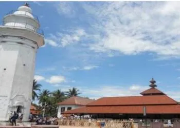 Ini lah 4 Makam kramat di Banten yang sering dibanjiri warga