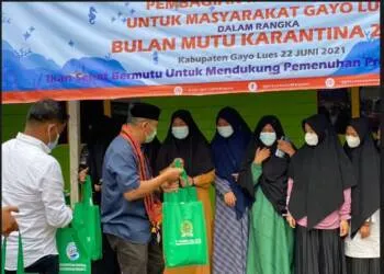 Tingkatkan Konsumsi Ikan di Gayo Lues, Irmawan Bagikan 1,2 Ton Ikan Untuk Santri 