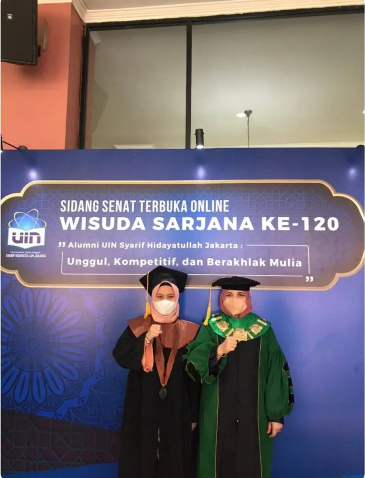 Santri PESMADAI Raih Wisudawan Terbaik UIN Jakarta