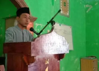Isi Khutbah Jum’at Di Ponpes Darul Falah, Ustad Idar Rifa’i Mubarok : Dengan Taqwa Negri Ini Menjadi Berkah