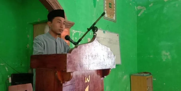 Isi Khutbah Jum’at Di Ponpes Darul Falah, Ustad Idar Rifa’i Mubarok : Dengan Taqwa Negri Ini Menjadi Berkah