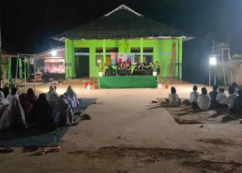 Selaku Pengurus Ponpes Darul Falah, Ust Idar Apresiasi Kegiatan Muhadzoroh Akbar Sekaligus Pemberian Kartu Digital Santri