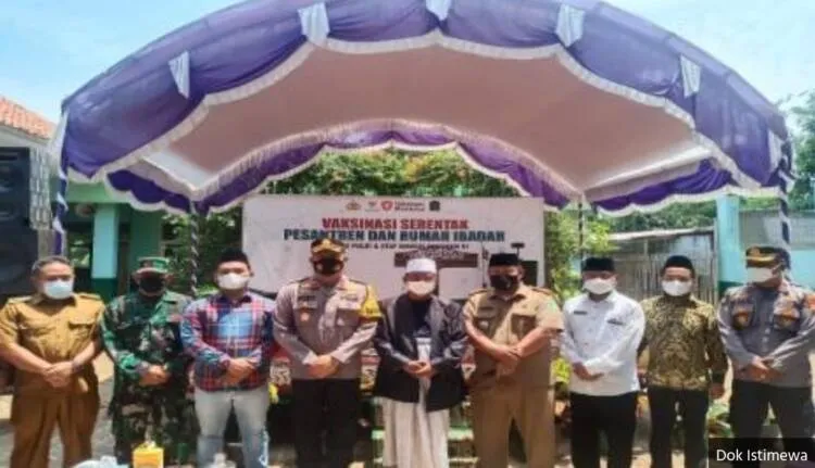 Kegiatan Vaksin Merdeka Bagi Santri di Subang Mendapat Pantauan Langsung Presiden