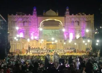 Keren, Pondok Pesantren Modern Al-Jumhuriyah Ciater Subang Gelar Pentas Maha Karya Santri