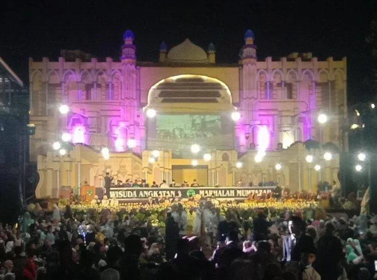 Keren, Pondok Pesantren Modern Al-Jumhuriyah Ciater Subang Gelar Pentas Maha Karya Santri