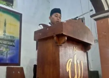 Khutbah Jum’at Diponpes Darul Falah, Ustad Idar : Derajat Santri Dalam Menuntut Ilmu