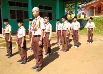 Guna Wujudkan Pesantren GO Digital, Ustadz Idar: Pesantren Dituntut untuk Mengajarkan Tentang Kemajuan Teknologi Kepada Para Santri