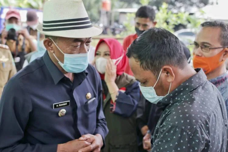 Bertakziah ke Kediaman Santri Korban Kebakaran, Bupati Subang Ungkapkan Bela Sungkawa