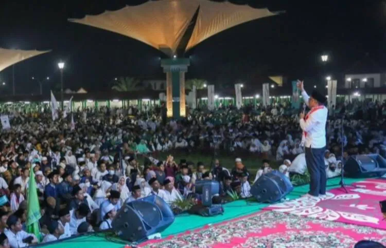 Maulid Nabi Muhammad SAW, Bareng Puluhan Ribu Warga dan 100 Kiai di Masjid Agung Banten