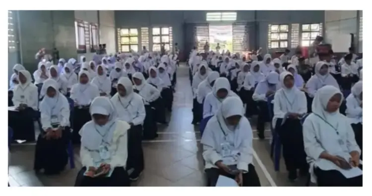 250 Calon Santri Baru Ikuti Wawancara dan Tes di Ponpes Pagelaran III Cisalak Subang
