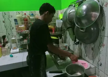 Suasana Pesantren Tetap Hidup di Rumah Saat Liburan