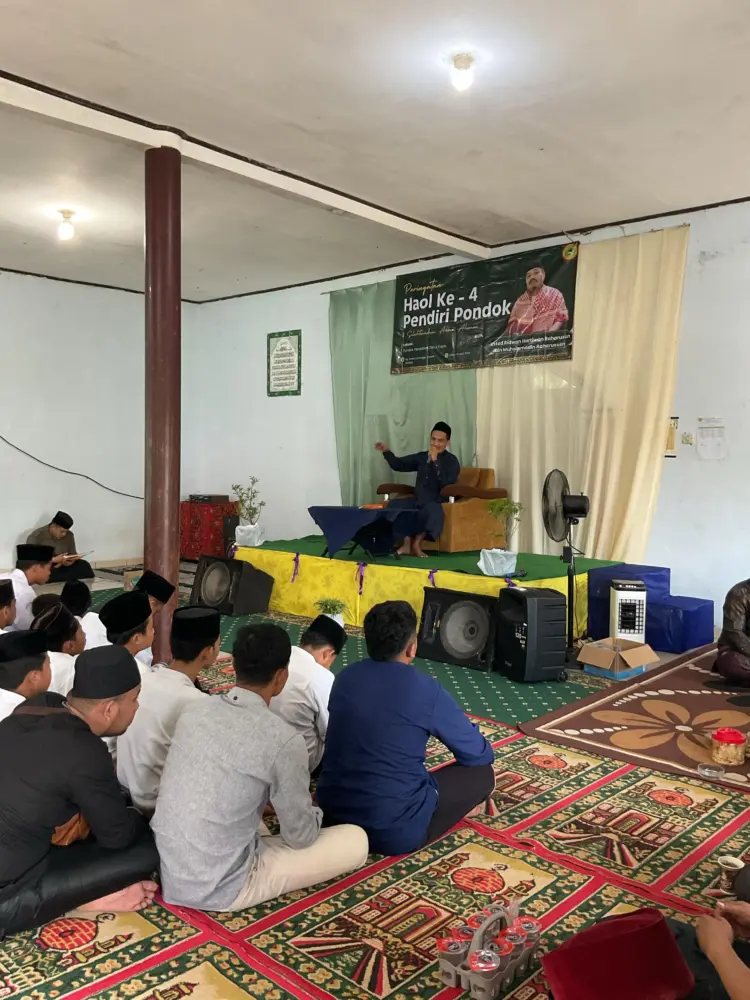 Pengajian Umum dan Do’a Bersama di Puncak Haol Akbar Ke-4 Pondok Pesantren Darul Falah