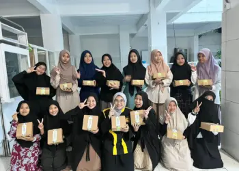 Menebarkan Ilmu dan Kepedulian Melalui Program Berbagi Percikan Iman