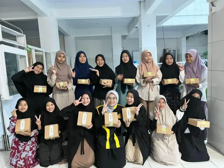 Menebarkan Ilmu dan Kepedulian Melalui Program Berbagi Percikan Iman